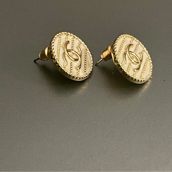 CHANEL Button Earrings - Picture 3 of 5